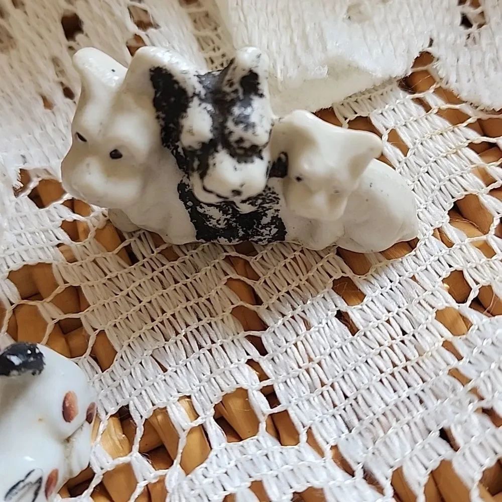 Vintage Dog Figurines - Picture 9 of 9